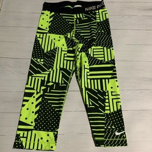 Nike Pro Patchwork Printed Capri Leggings